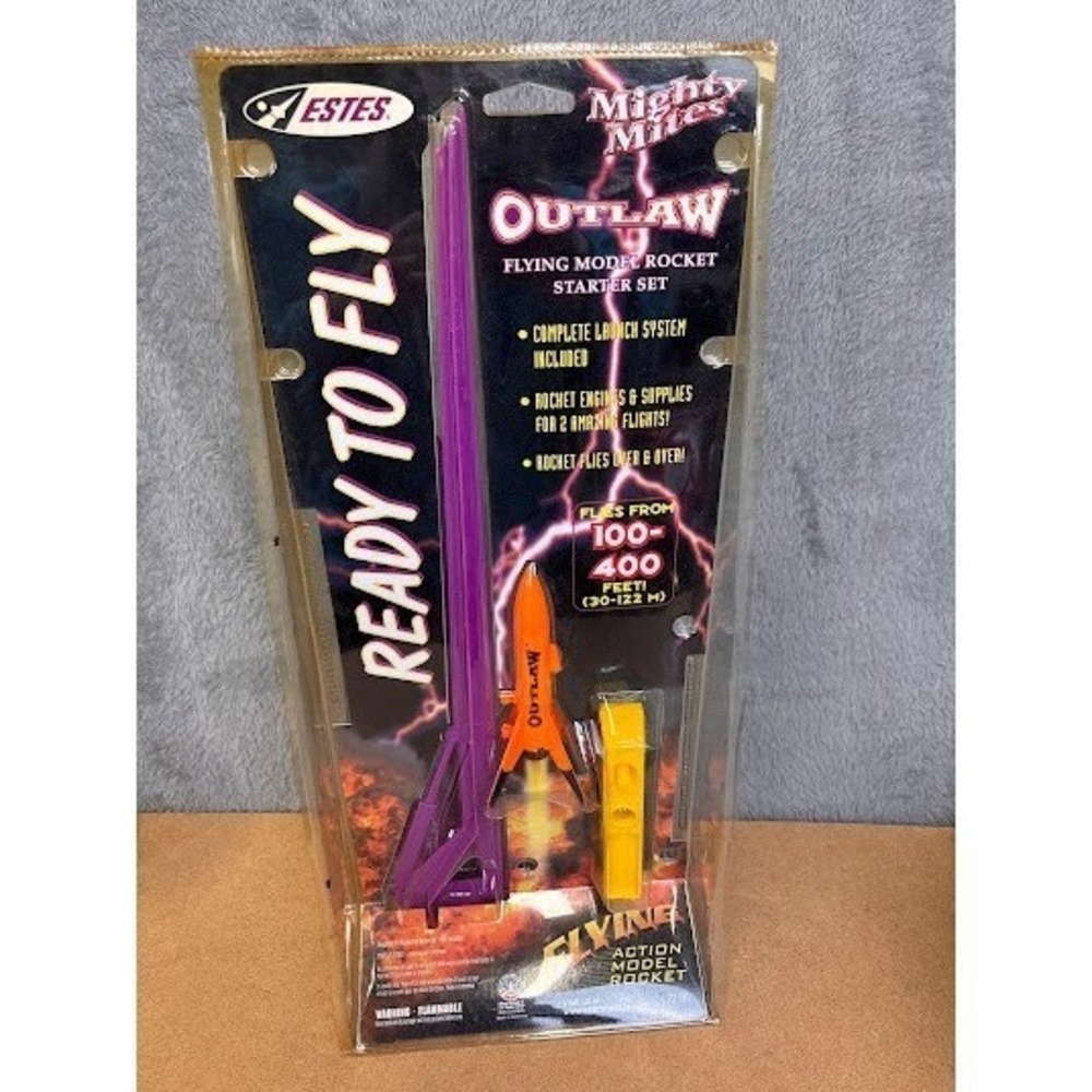 Estes Mighty Mites Outlaw Flying Model Rocket Starter Set 1841 Ready to Fly NEW